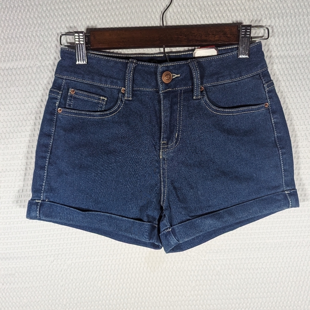 Nobo mid rise jean shorts size 3 NWT
